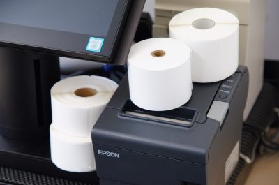 夏の繁忙期の消耗品はお早めの発注をお願いします