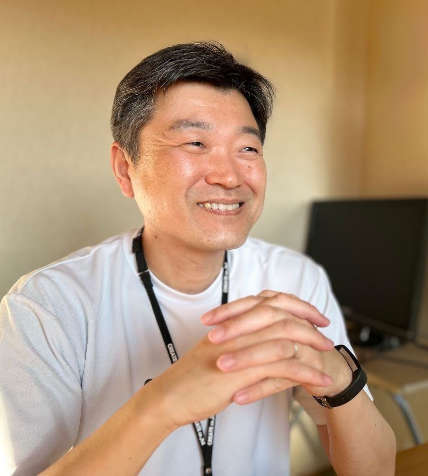 久家 栄二